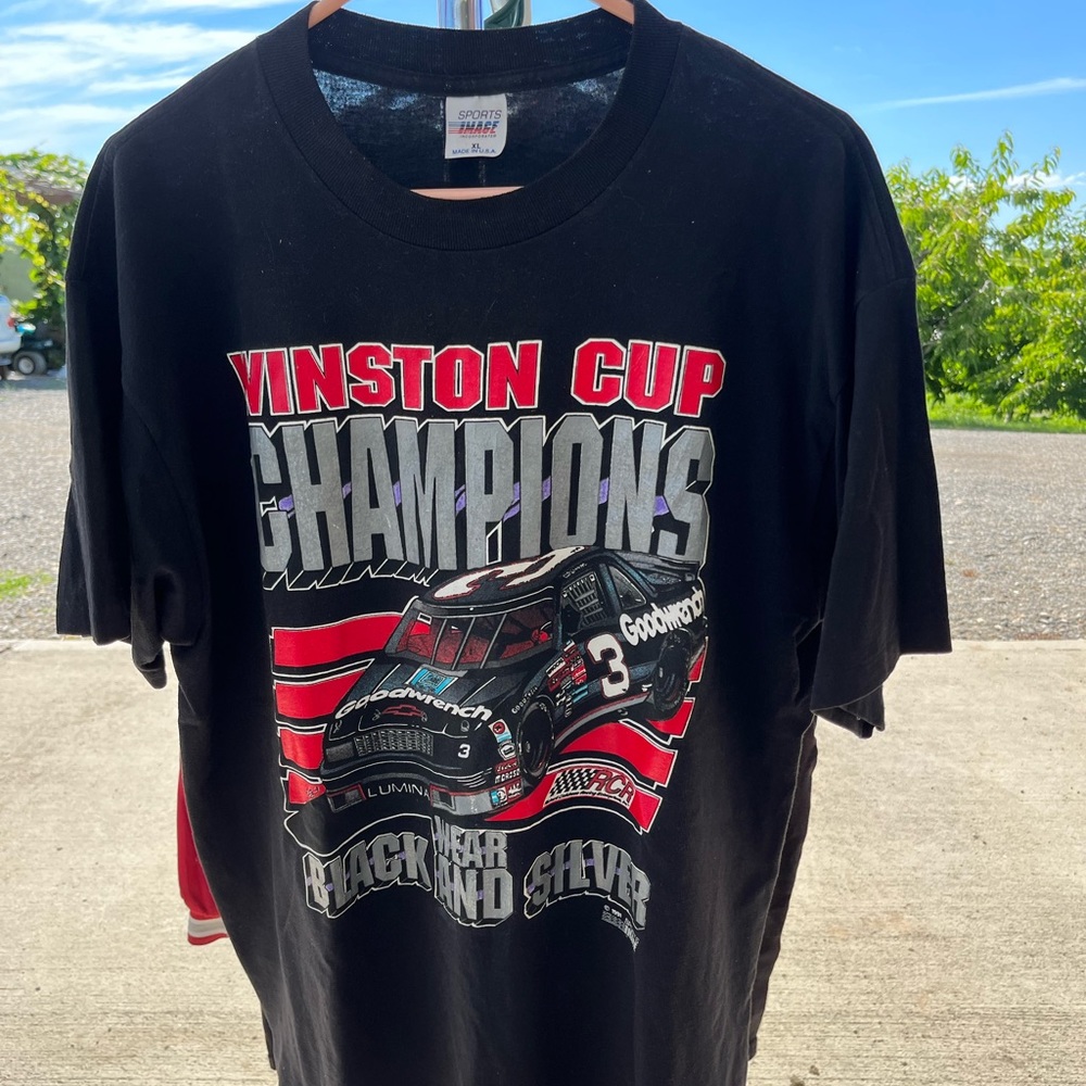 Dale Earnhardt 🐐
Size Xl 
$20 
Made in USA
